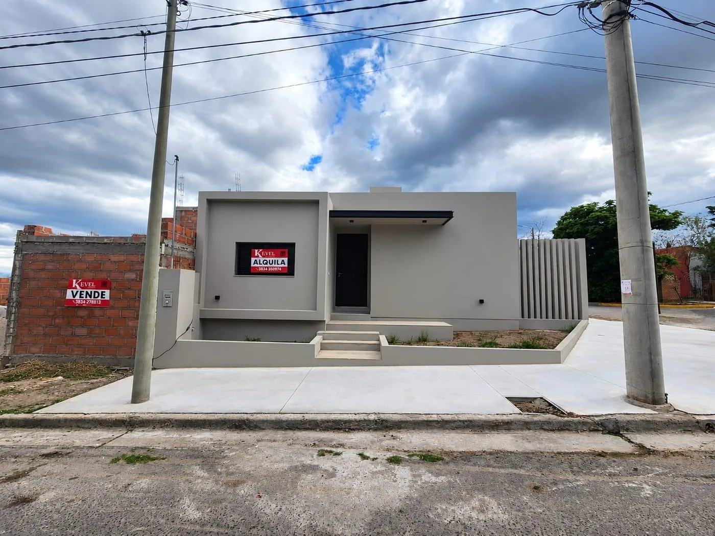 Casa a estrenar de 2 dormitorios y 2 baños en alquiler