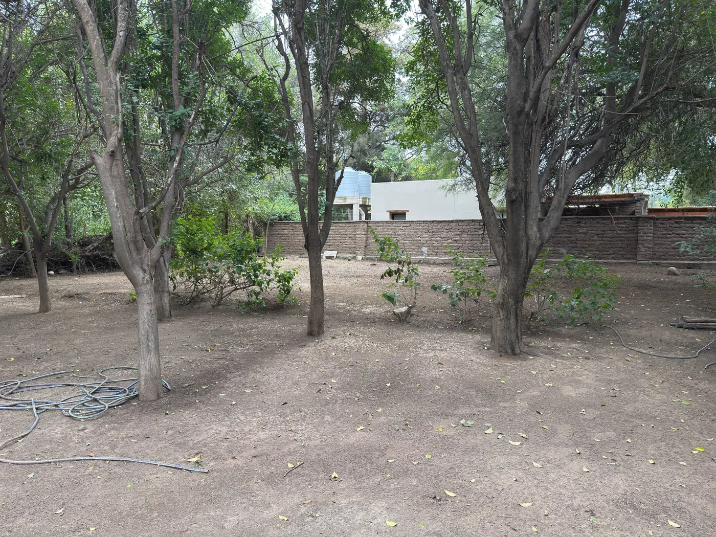 Casa con quincho y parque amplio, foto 3