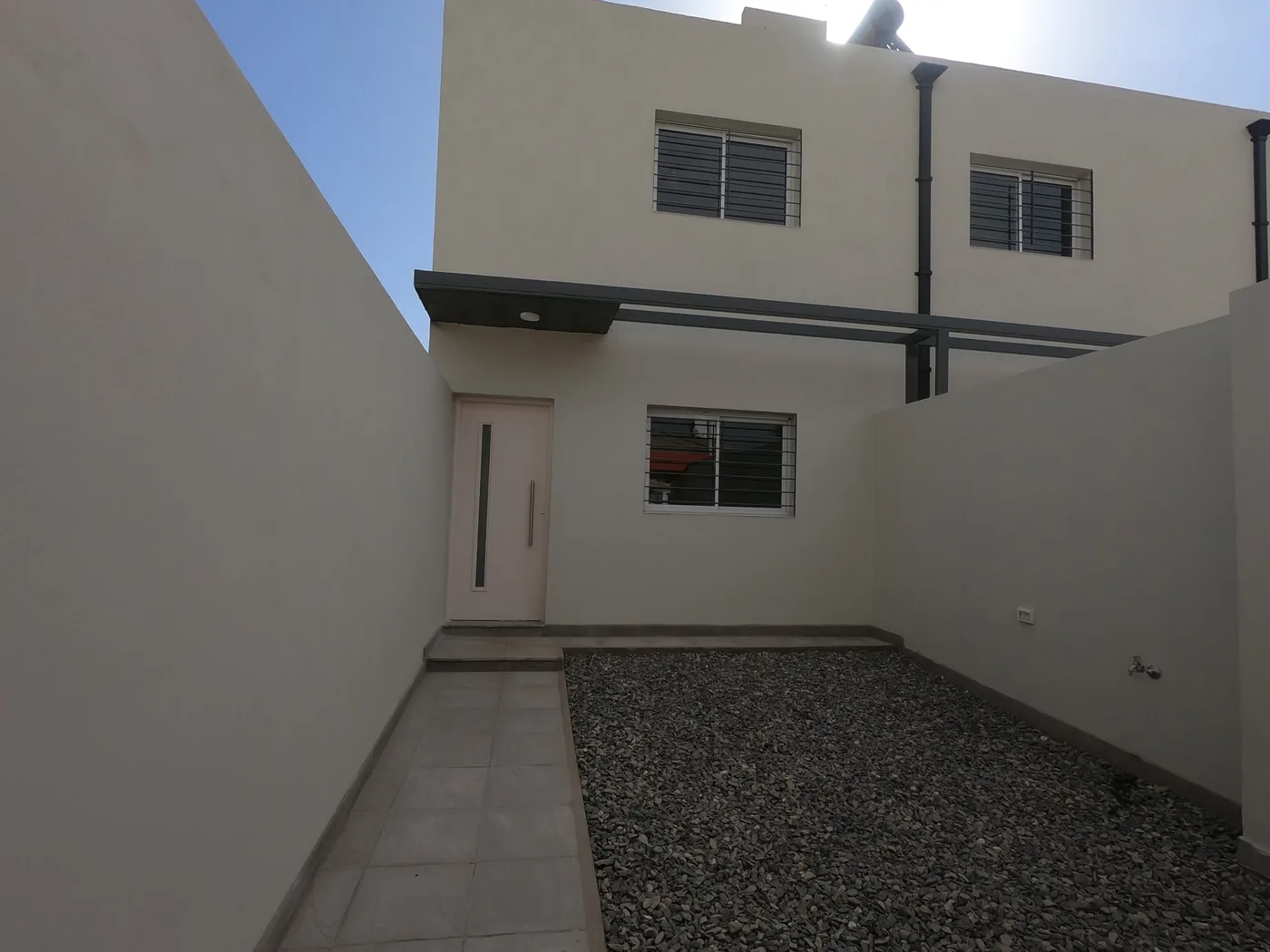 Dúplex en alquiler c/ cochera, foto 2