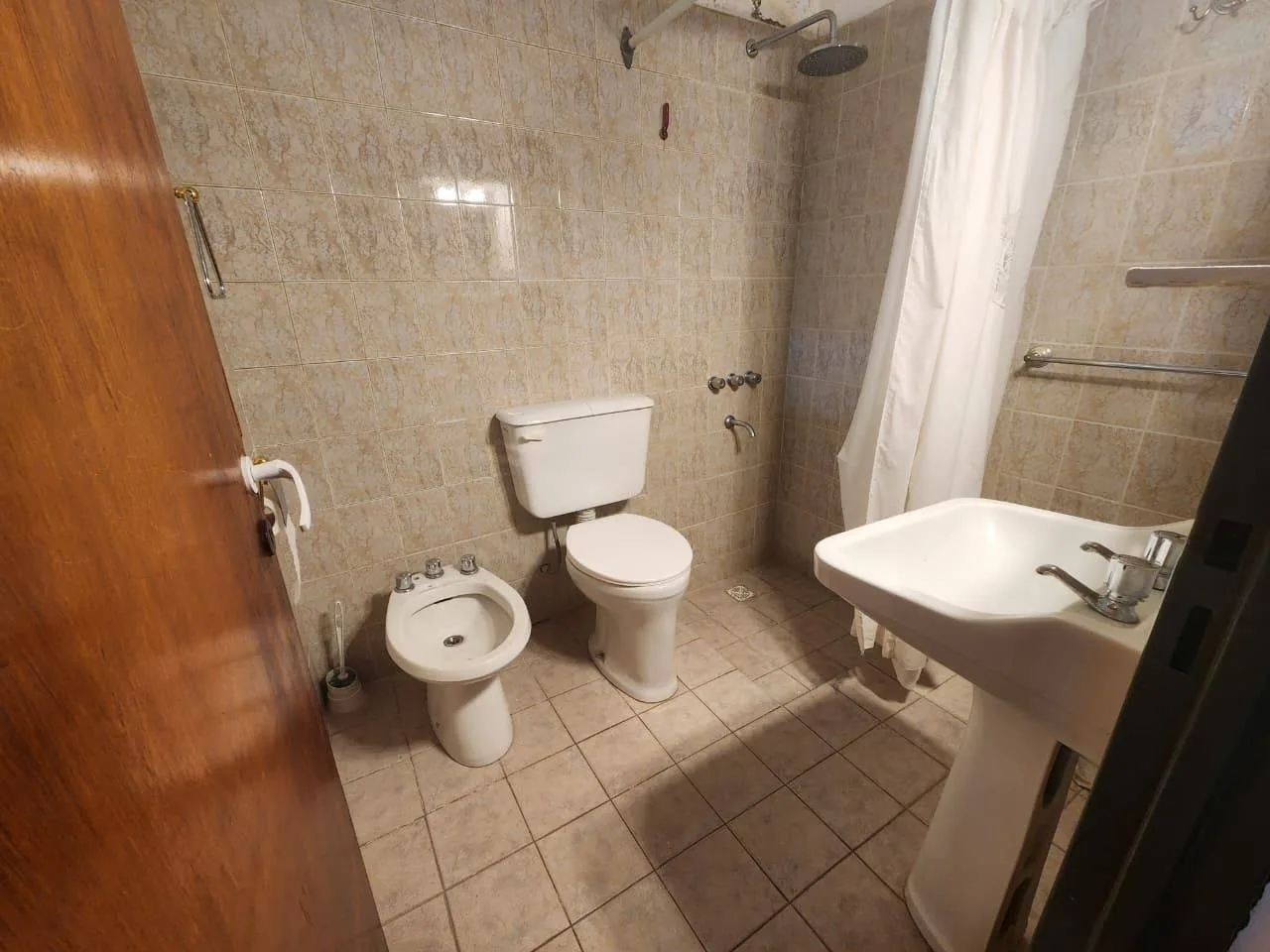 Departamento en alquiler c/ cochera, foto 4