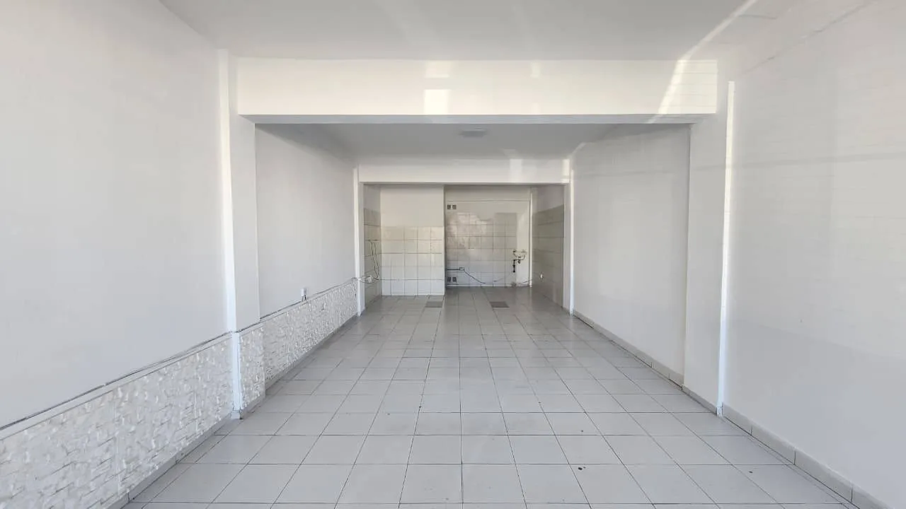 Local comercial en alquiler, foto 2