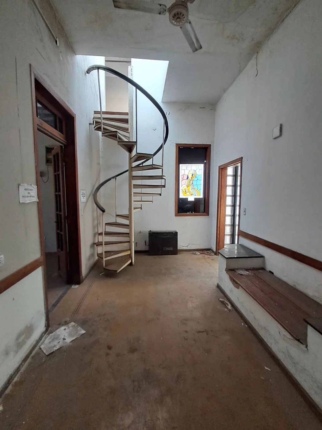 Casa ideal para consultorios u oficinas, con estacionamiento, titulos perfectos, foto 2