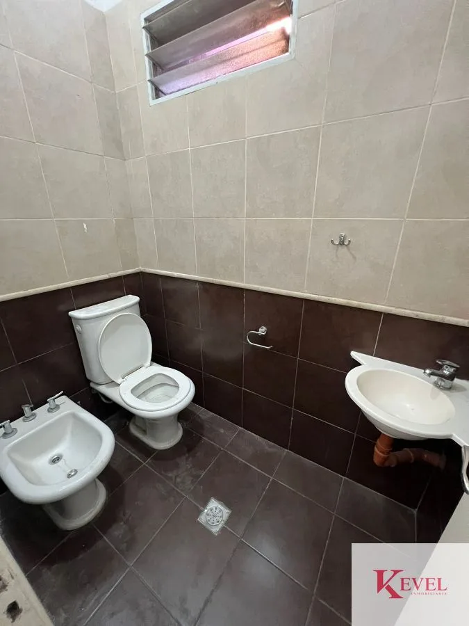 Casa centrica de 3 dormitorio y 2 consultorios, foto 9