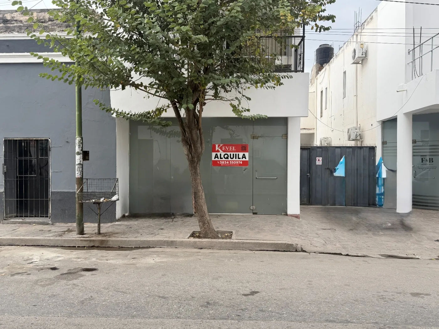 Local comercial en calle vicario segura