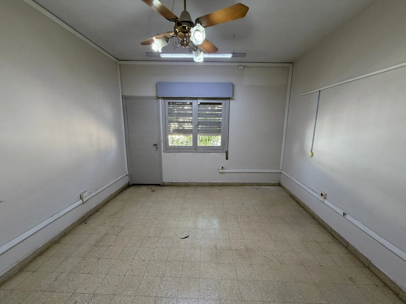 Propiedad para uso de oficinas/consultorios, foto 10