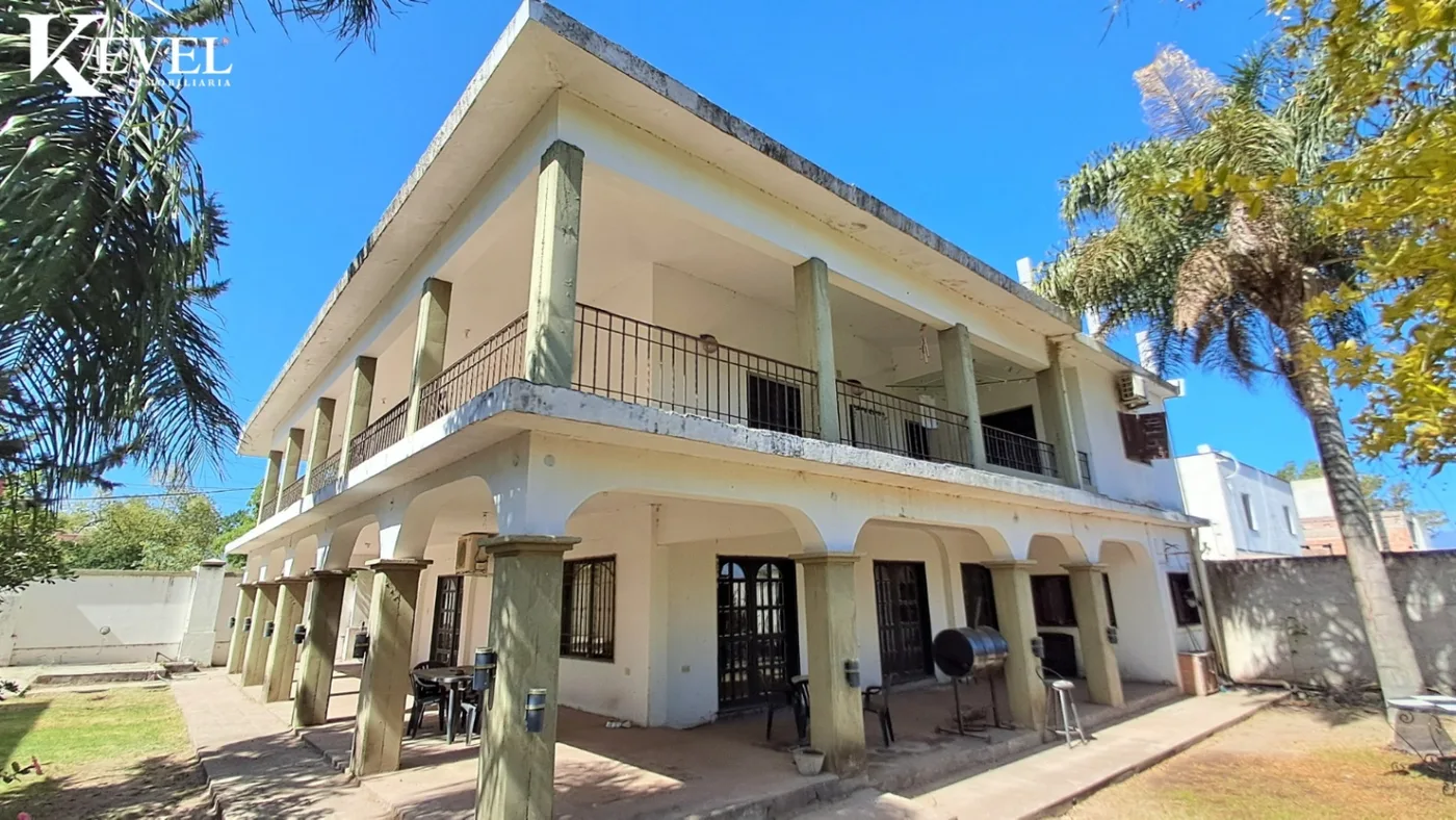 Casa en venta de 5 dormitorios c/ cochera
