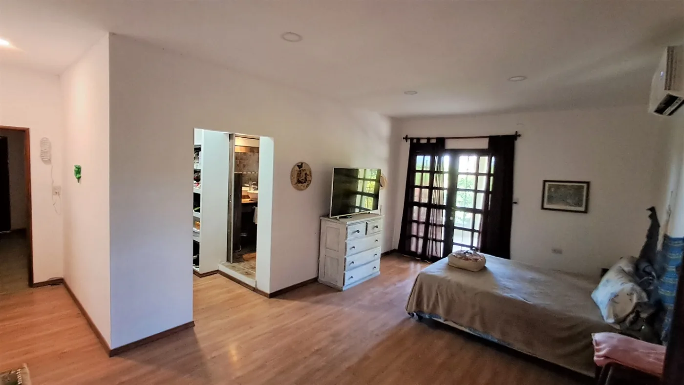 Casa en venta de 5 dormitorios c/ cochera, foto 9