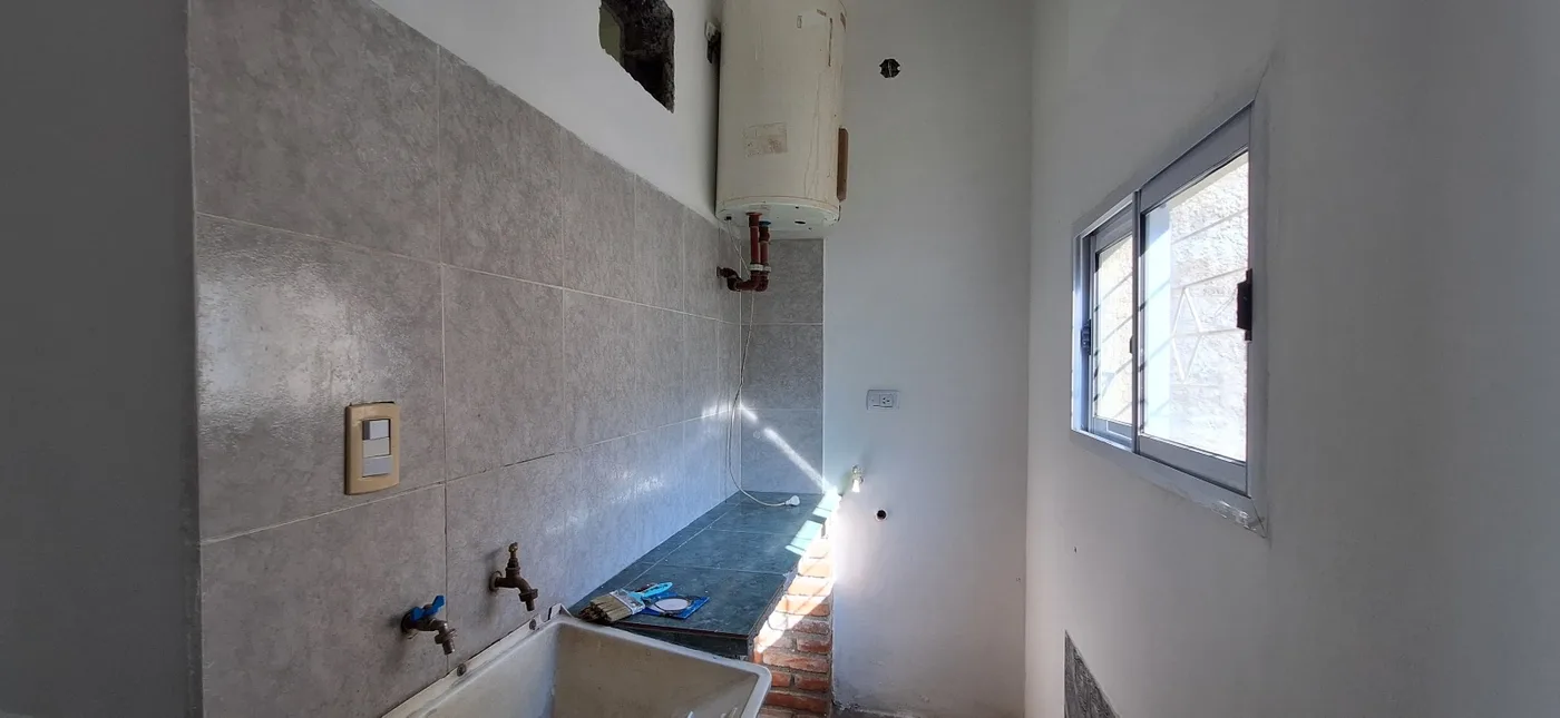 Casa en alquiler de 2 dormitorios c/ cochera, foto 5