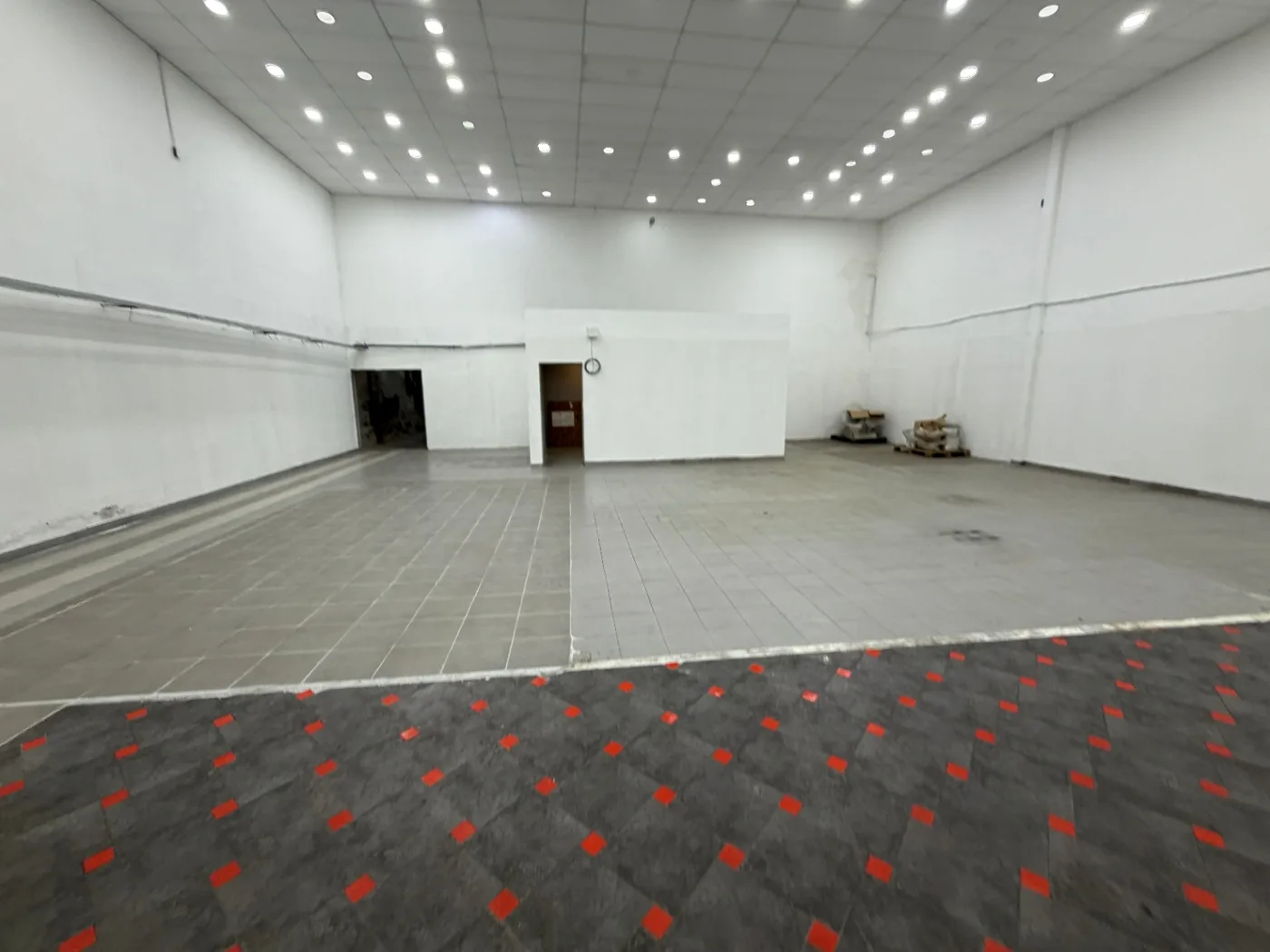 Importante local comercial a 50m de la plaza principal, foto 4