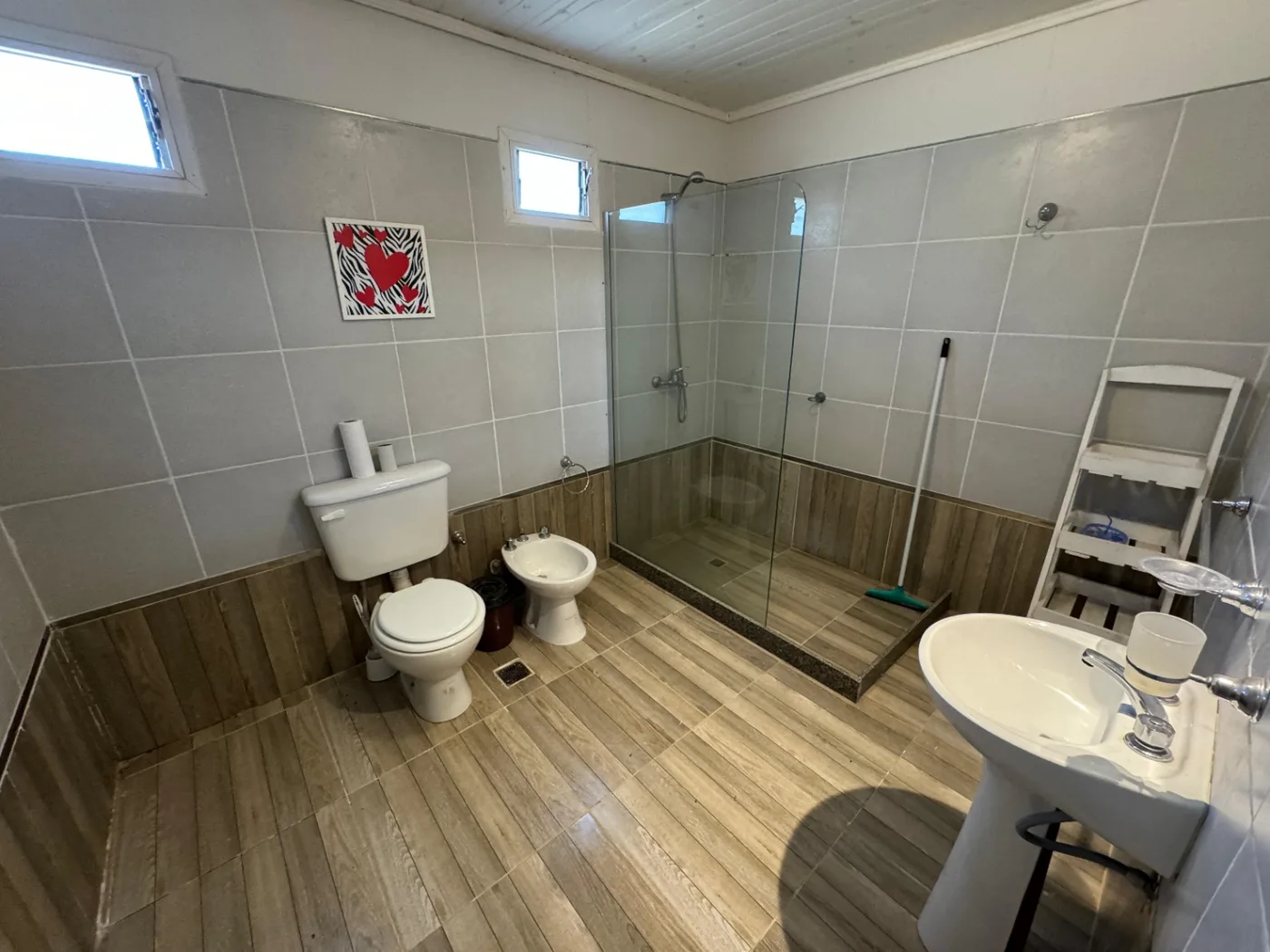 Casa parquizada en el rodeo, 2285 m² de lote, primer nivel de construccion, foto 9