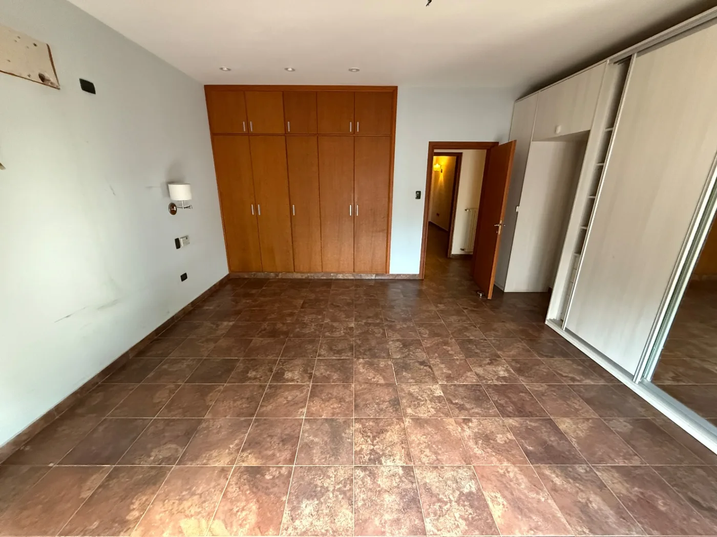 Casa zona del predio de 3 dormitorios con pileta, foto 5