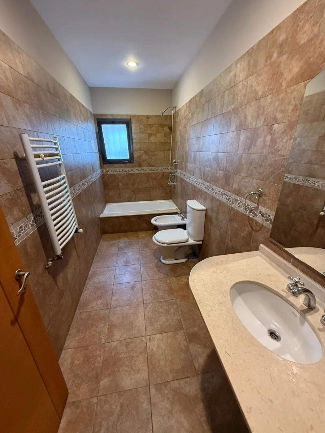Casa zona del predio de 3 dormitorios con pileta, foto 9