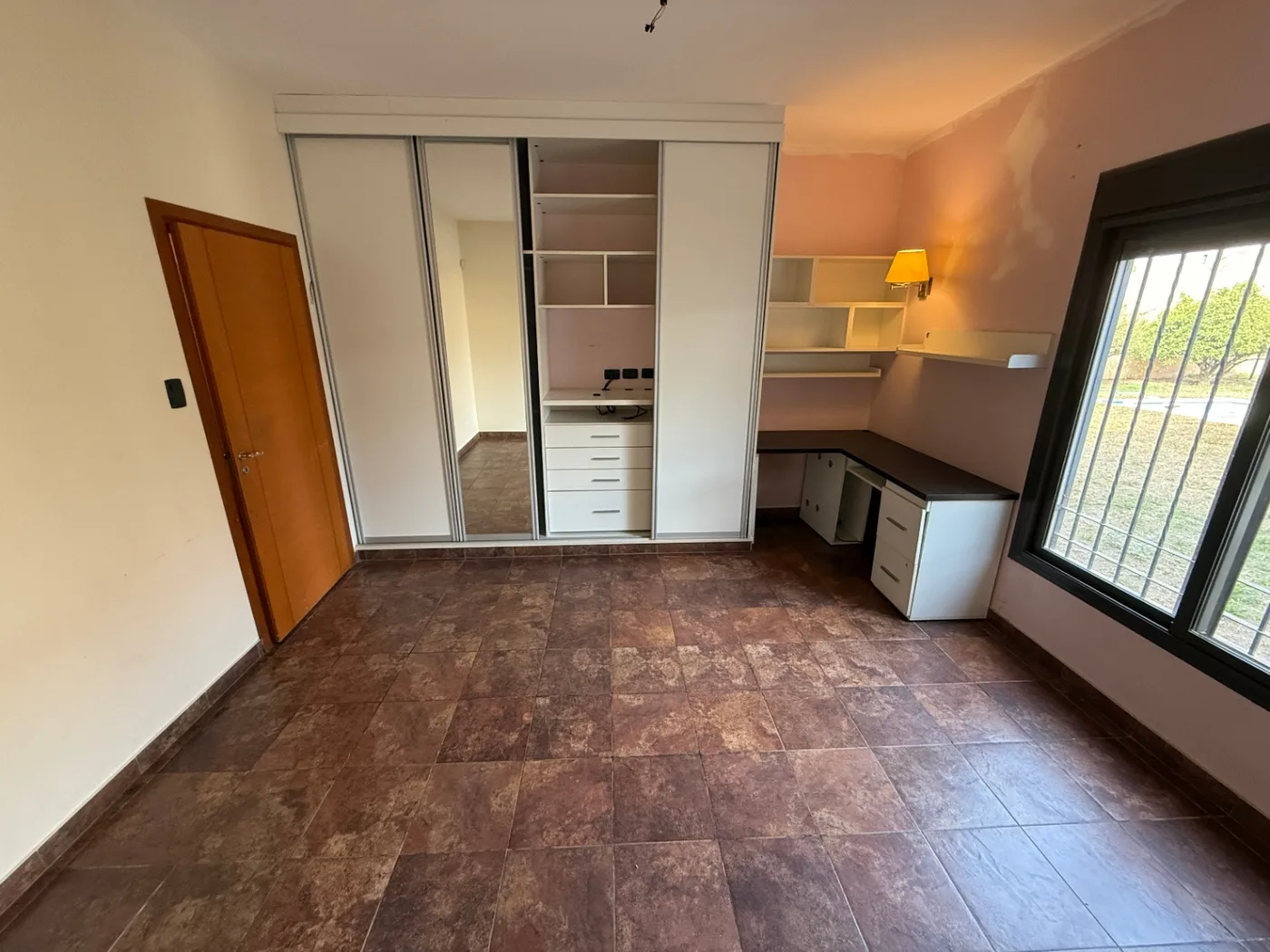 Casa zona del predio de 3 dormitorios con pileta, foto 10