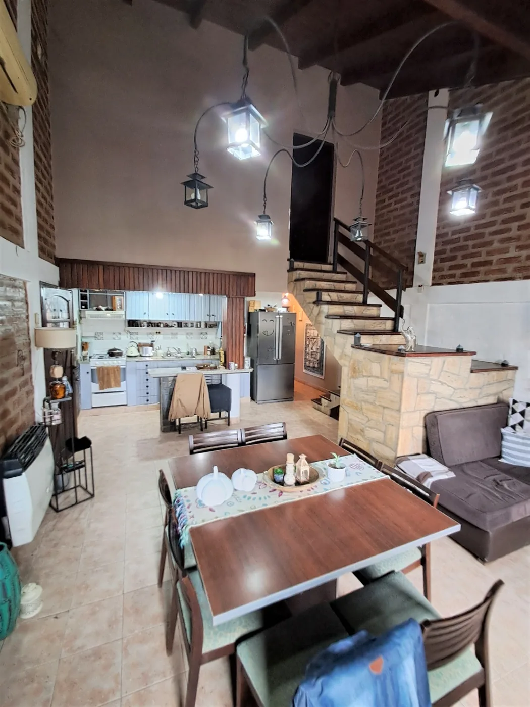 Casa de primer nivel con pileta, zona predio ferial, foto 4