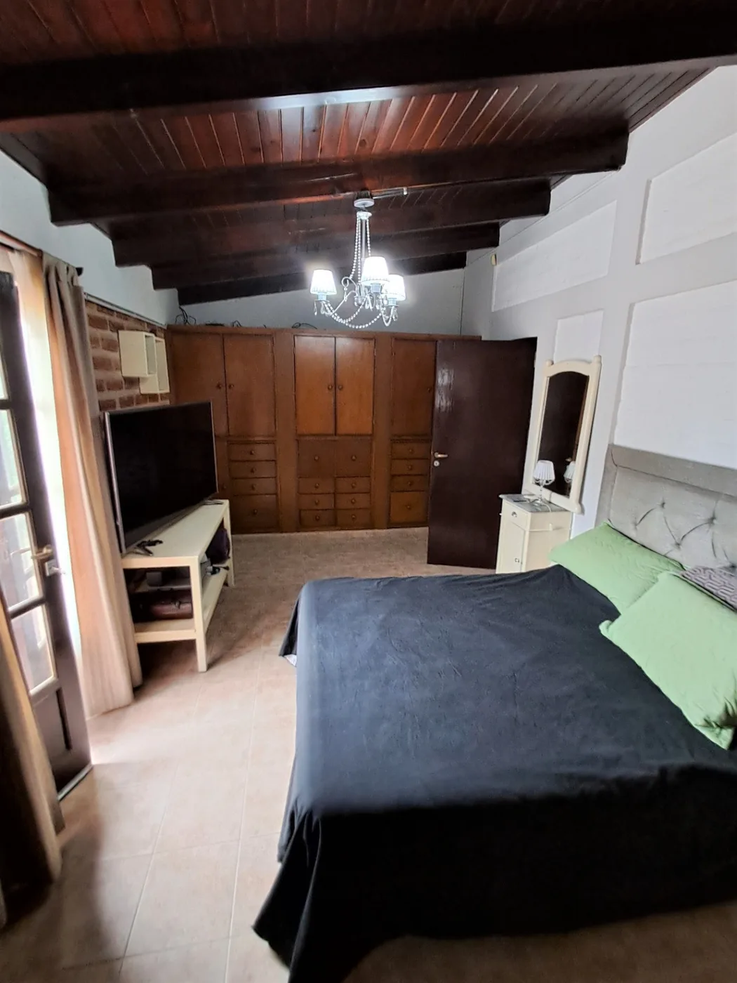 Casa de primer nivel con pileta, zona predio ferial, foto 5