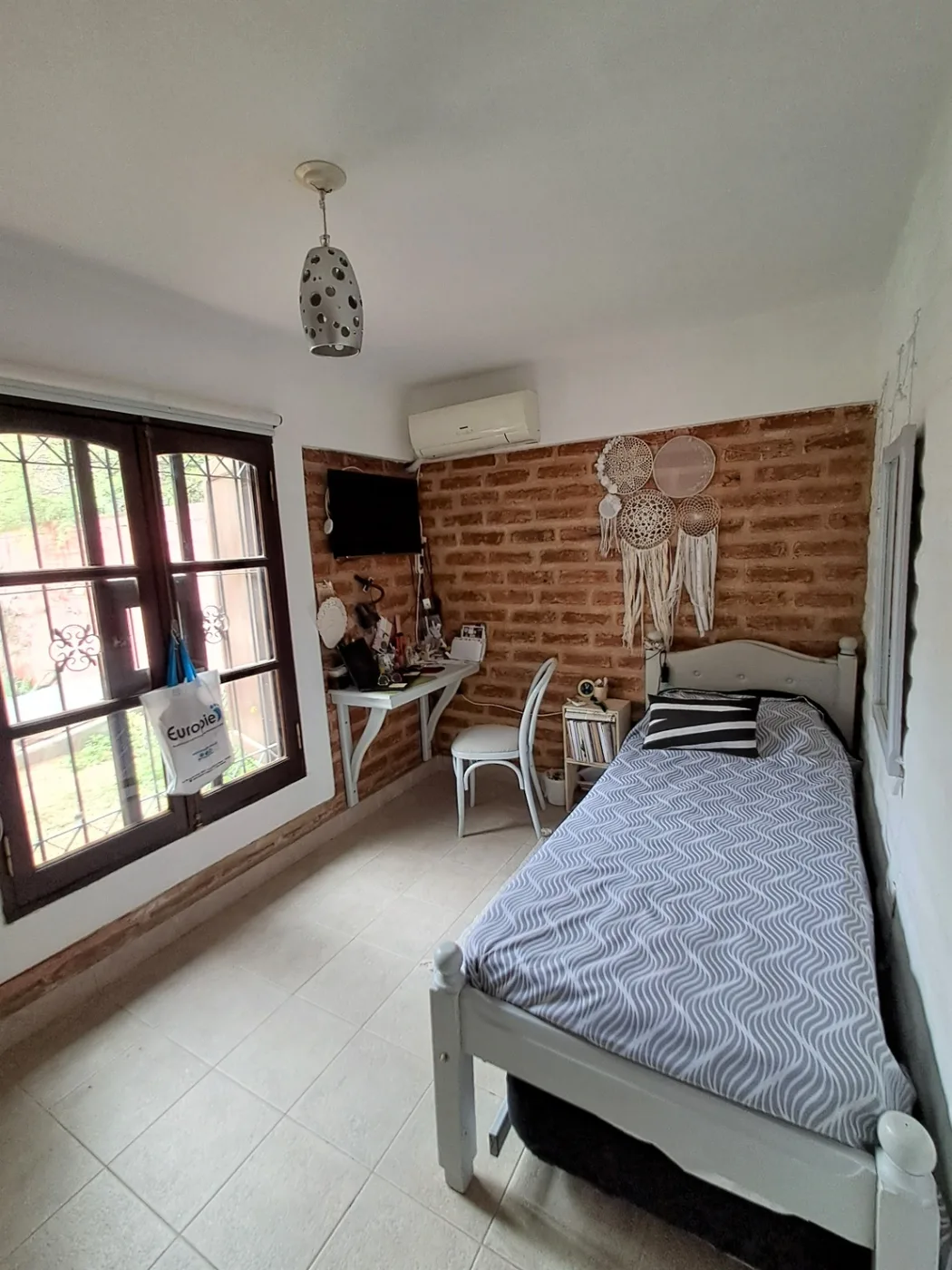 Casa de primer nivel con pileta, zona predio ferial, foto 8