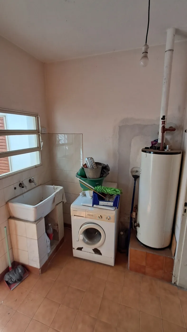 Casa de 4 dormitorios con cochera y patio. Titulos perfectos, foto 6