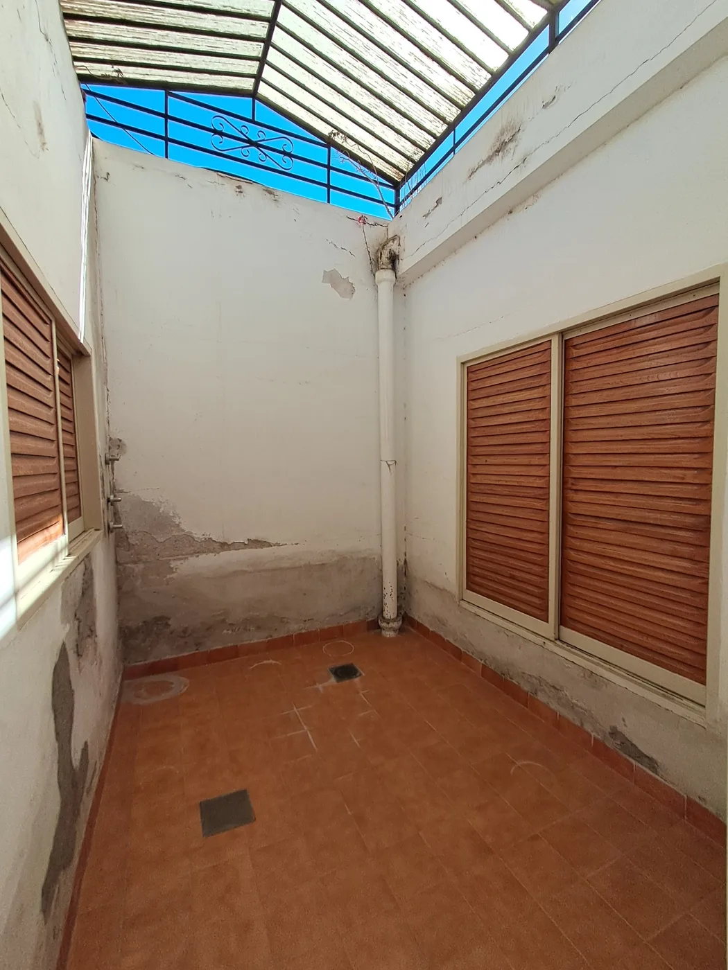 Casa de 4 dormitorios con cochera y patio. Titulos perfectos, foto 7