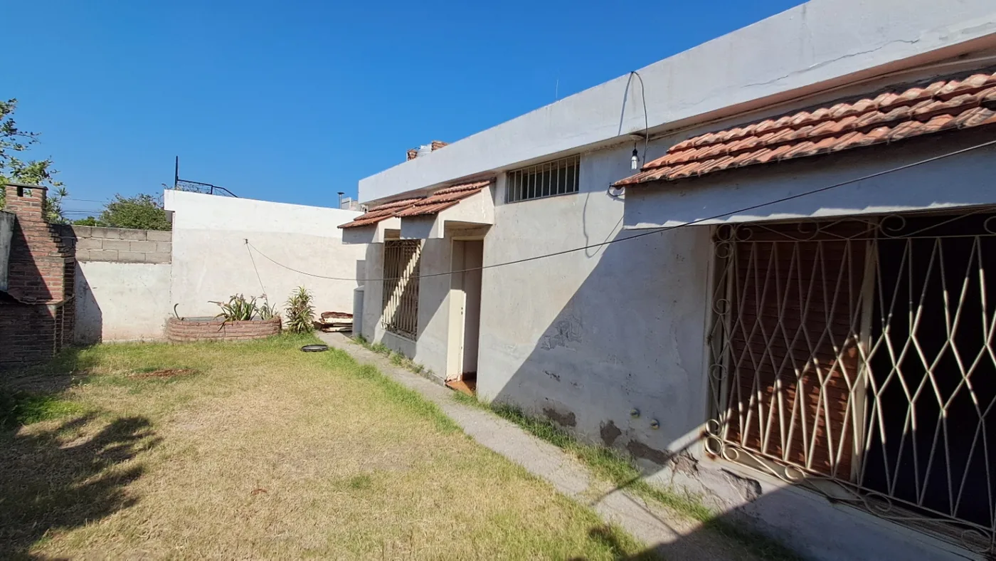 Casa de 4 dormitorios con cochera y patio. Titulos perfectos, foto 11