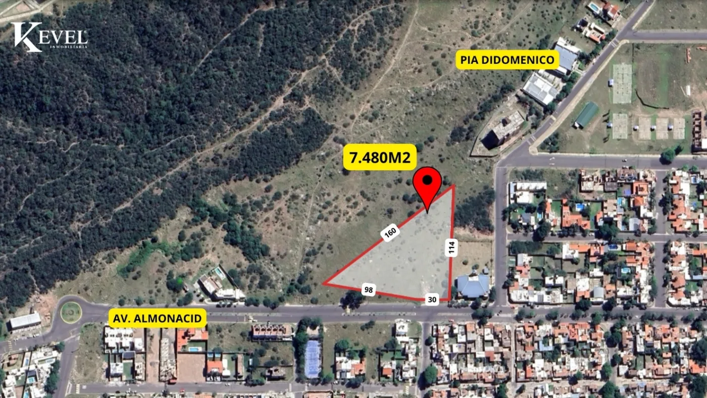 Importante terreno en zona alta