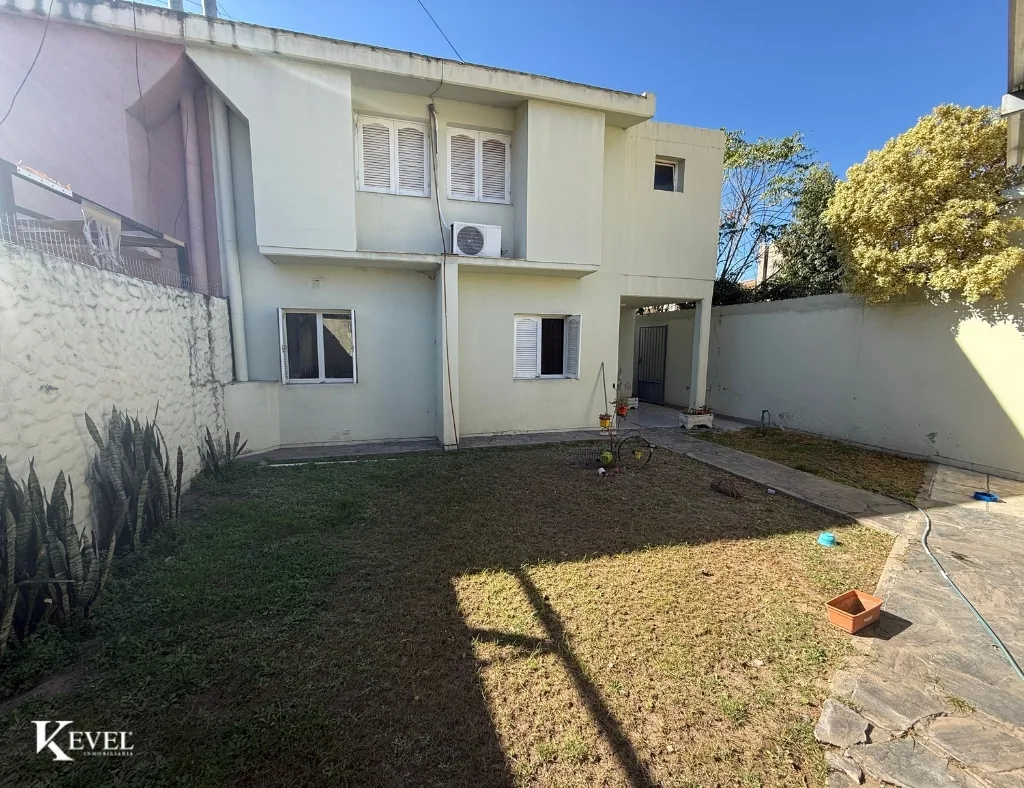 Casa en 920 viviendas, a pocos metros de altos del solar, foto 1