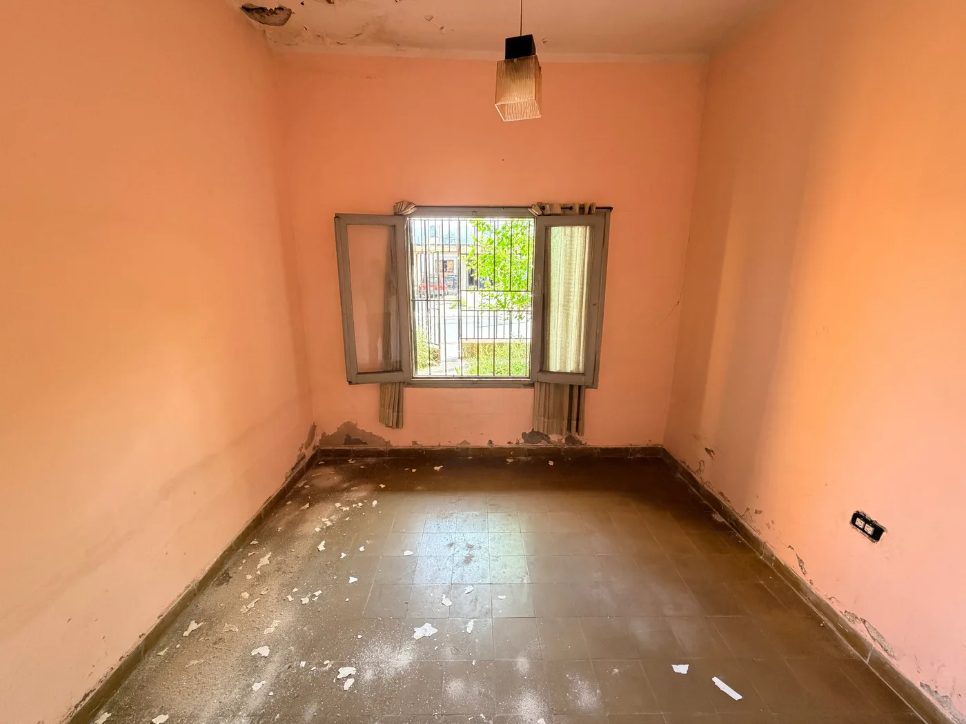 Casa de 3 dormitorios, con entrada para vehiculo y titulos perfectos, foto 3