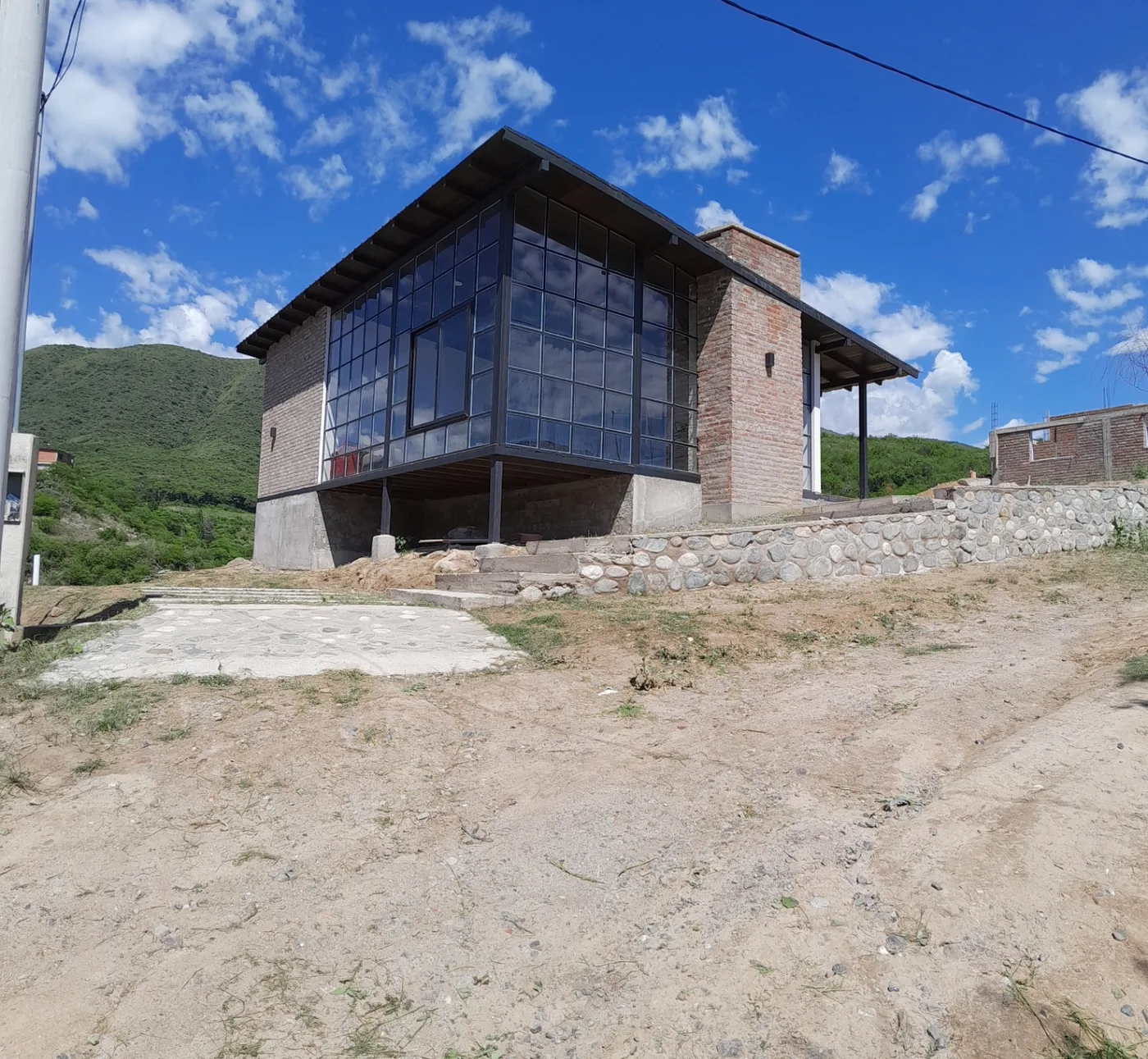 Casa en venta de 2 dormitorios c/ cochera en El Rodeo, foto 2