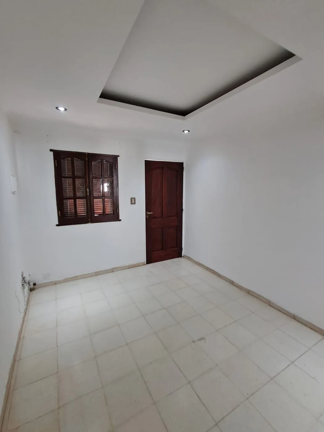 Casa de 3 dormitorios, patio, pileta y cochera, foto 2