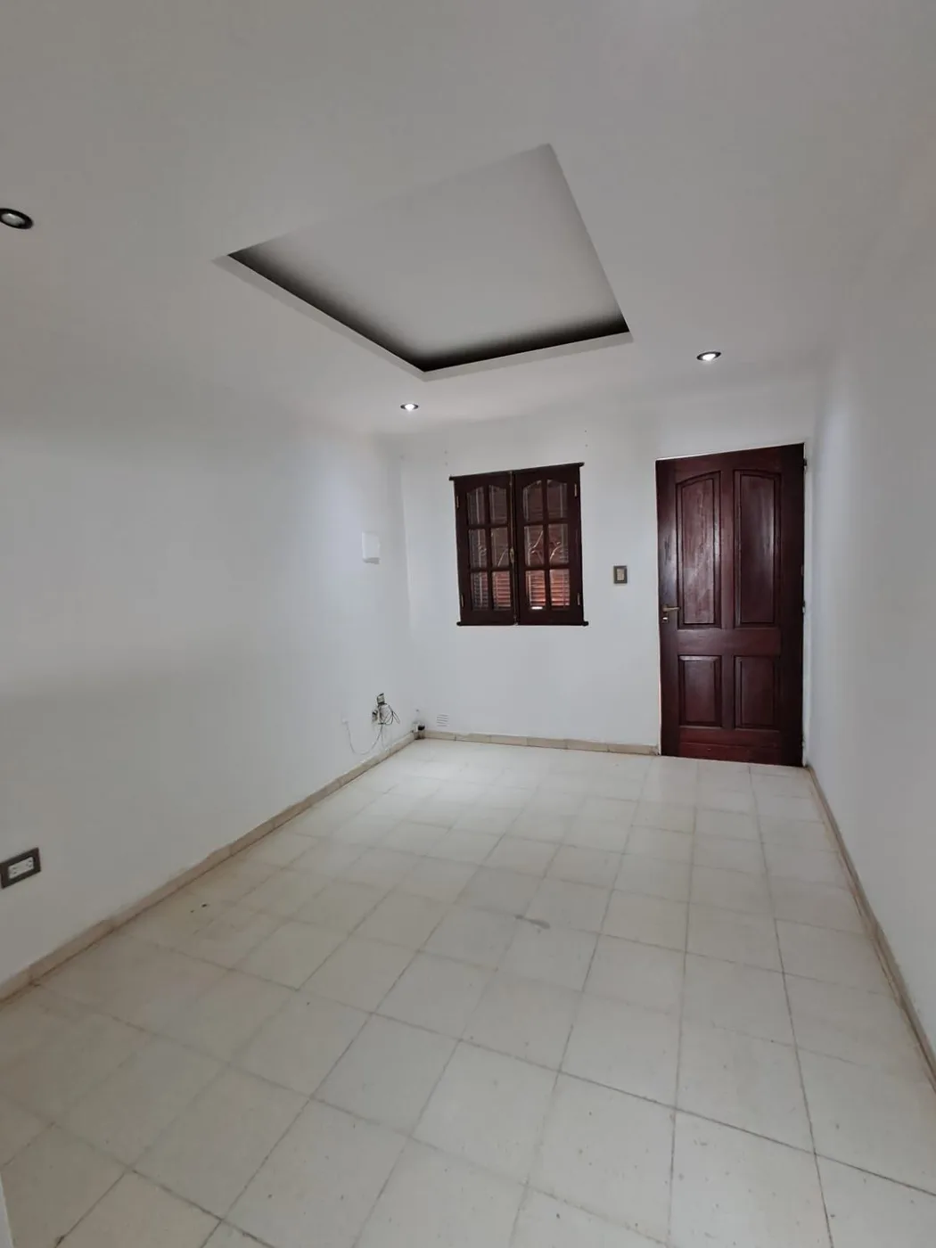 Casa de 3 dormitorios, patio, pileta y cochera, foto 3
