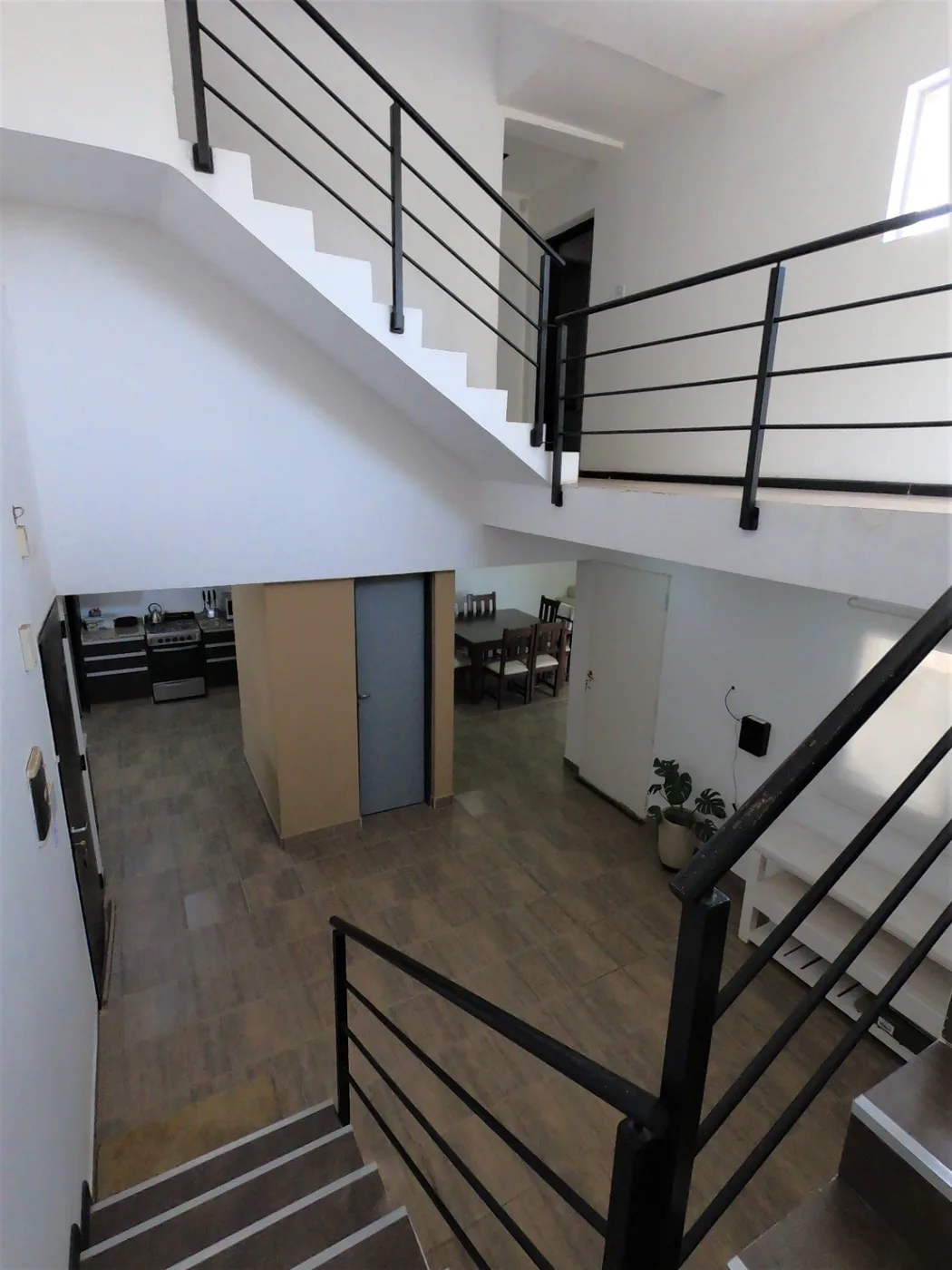 Casa de 3 dormitorios, patio amplio y cochera zona predio ferial, foto 4