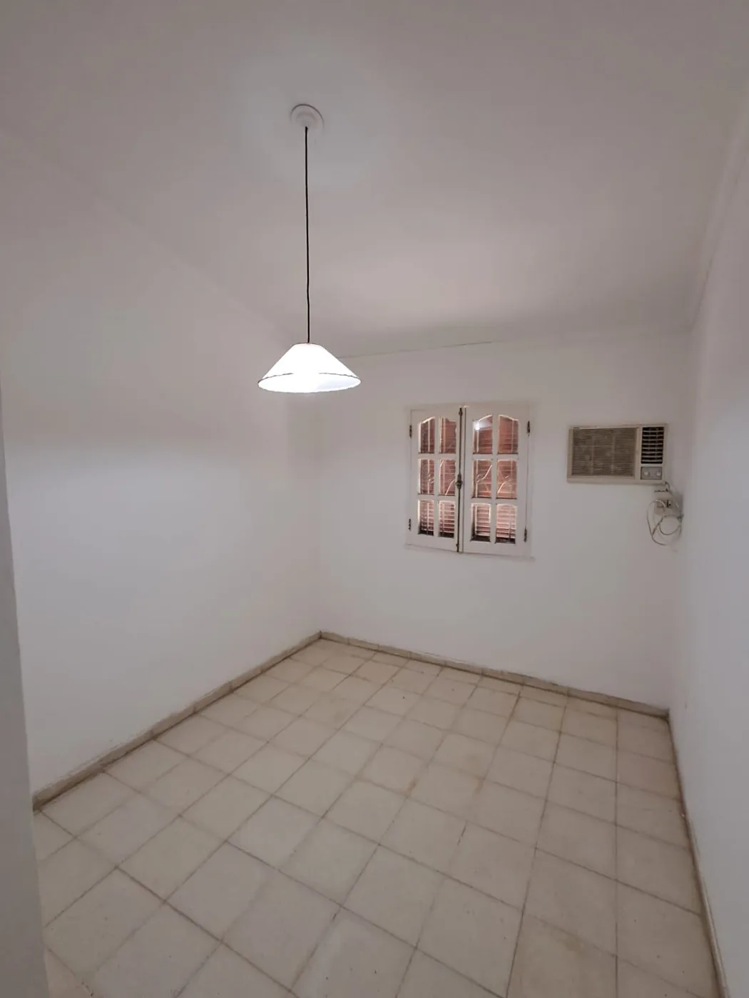 Casa de 3 dormitorios, patio, pileta y cochera, foto 9