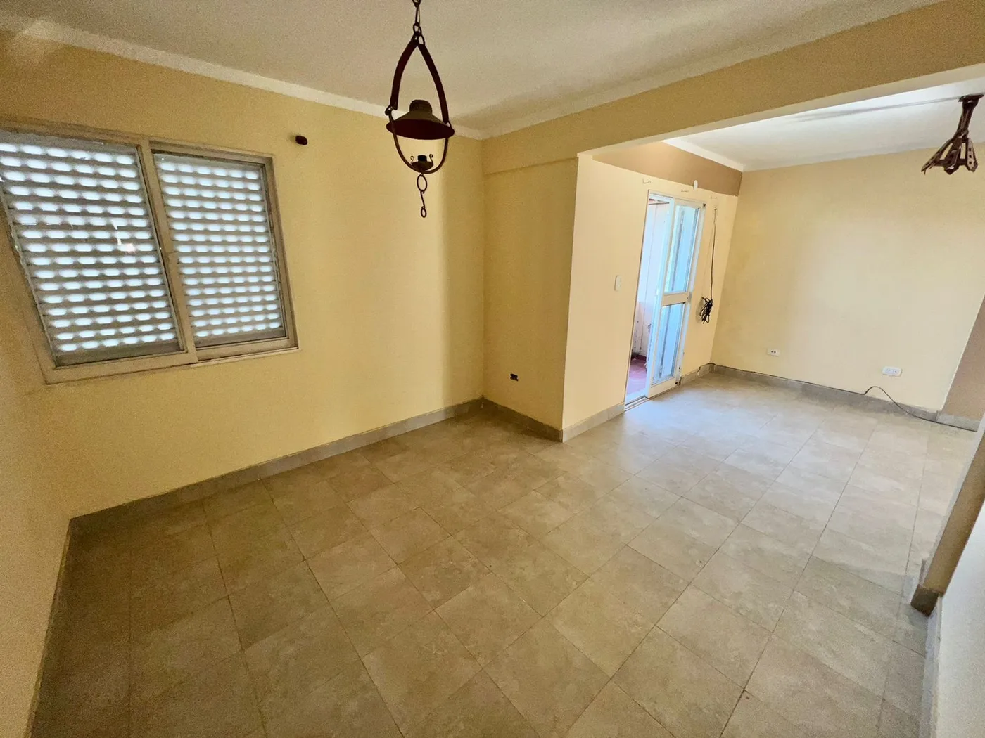 Departamento de 2 dormitorios, cocina comedor y baño, ubicado en zona oeste, foto 3