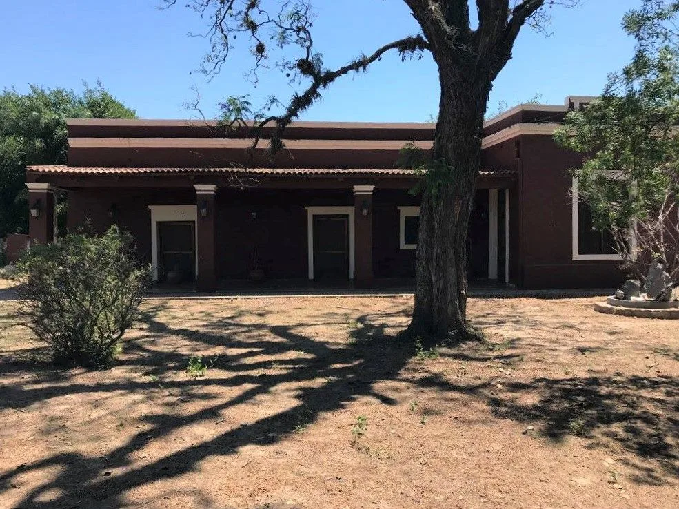 Casa quinta de 2 dormitorios con pileta, establo y quincho, foto 2