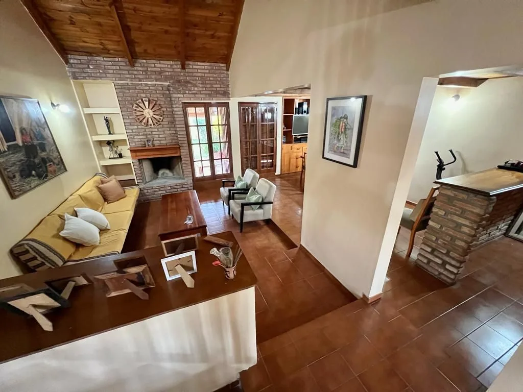 Casa de 3 dormitorios, B° achachay, foto 2
