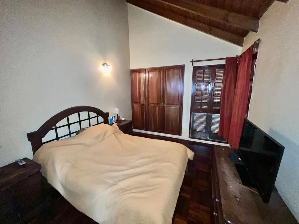 Casa de 3 dormitorios, B° achachay, foto 8