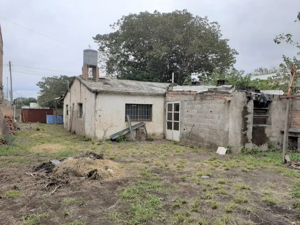 Casa en regular estado con servicio de luz y agua (s/conex), foto 4