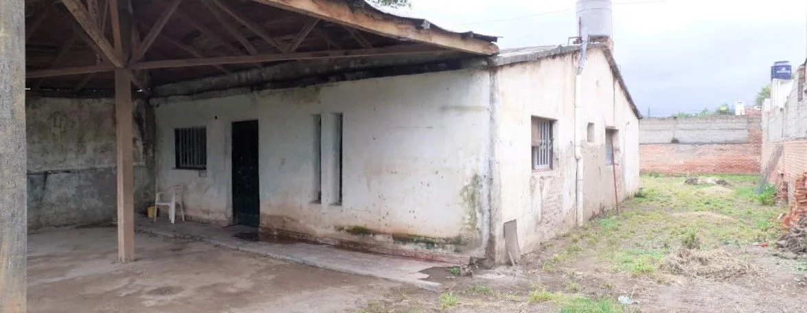 Casa en regular estado con servicio de luz y agua (s/conex), foto 5