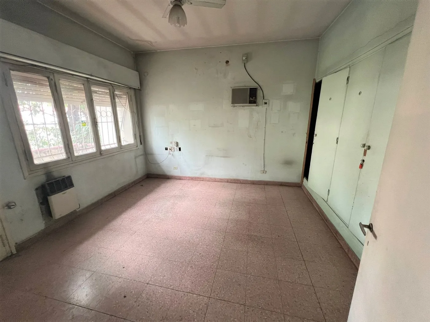 Casa centrica de 5 dormitorios a 200m de la peatonal, foto 6