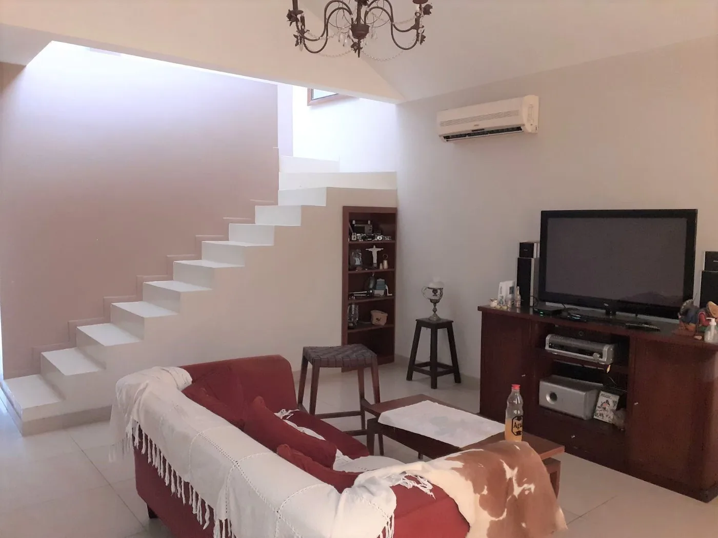 Casa en venta de 3 dormitorios, c/ cochera y patio amplio, foto 6
